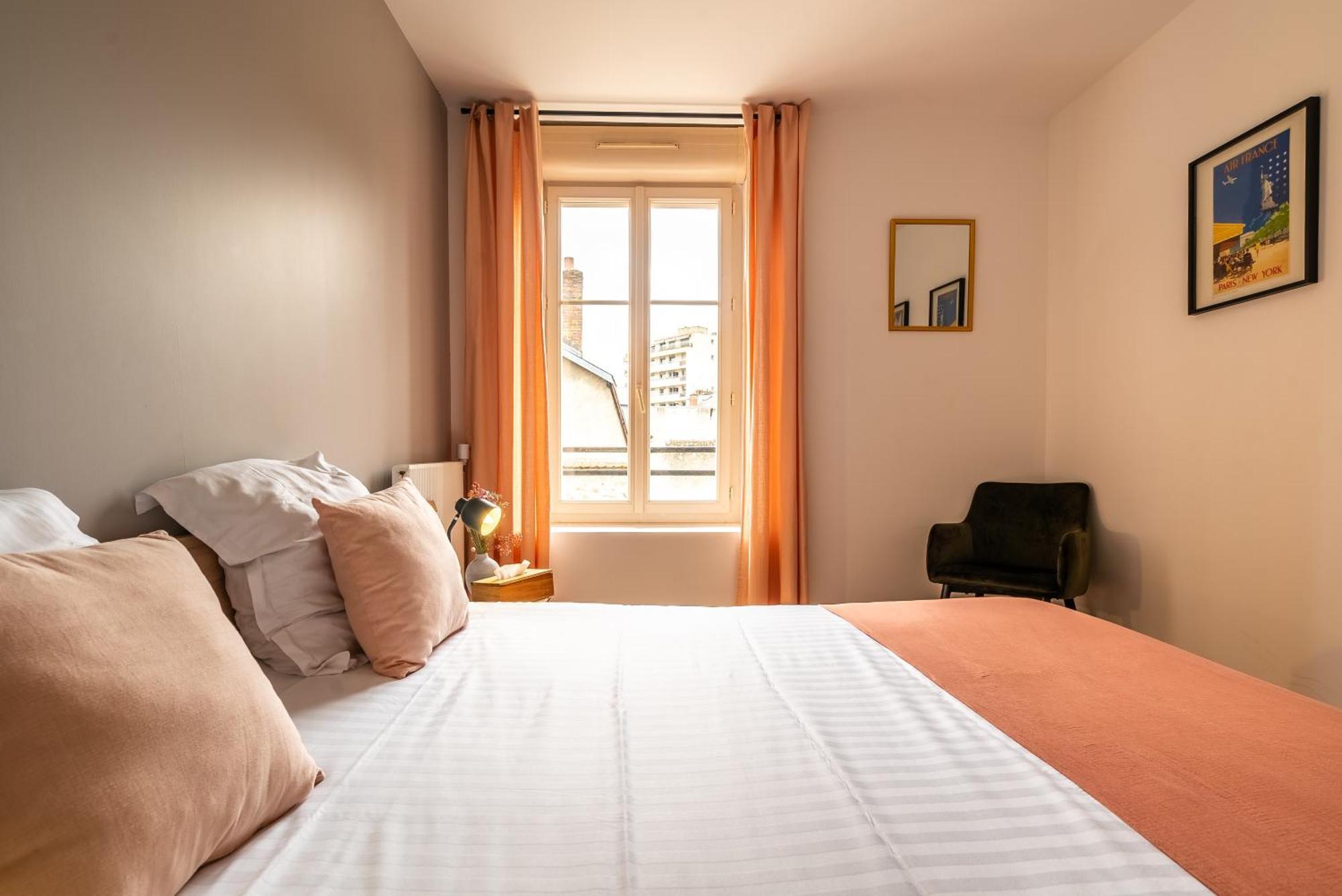 Mon Appart'Hotel - Gare De Limoges - Appartement Familial - Parking En Supp Eksteriør bilde